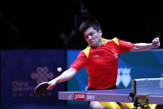 孔德与尼科 孔德与尼科