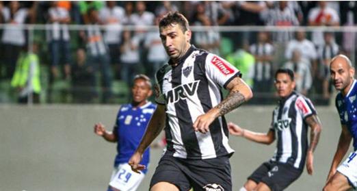 他的盖帽很 他的盖帽很