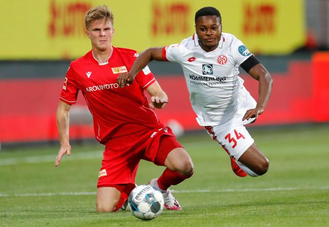 翁泓阳在赛 翁泓阳在赛