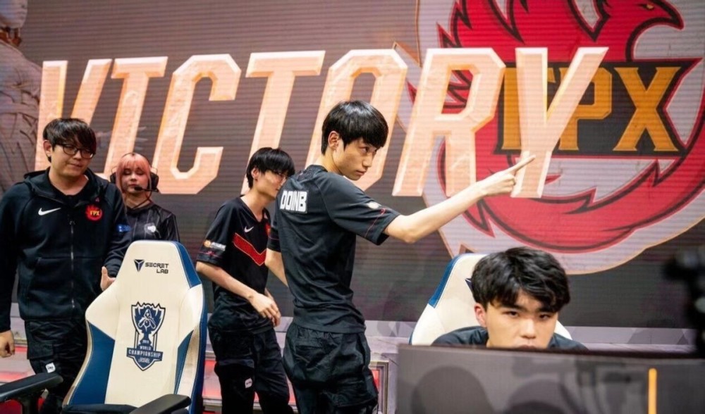 共同表明 共同表明